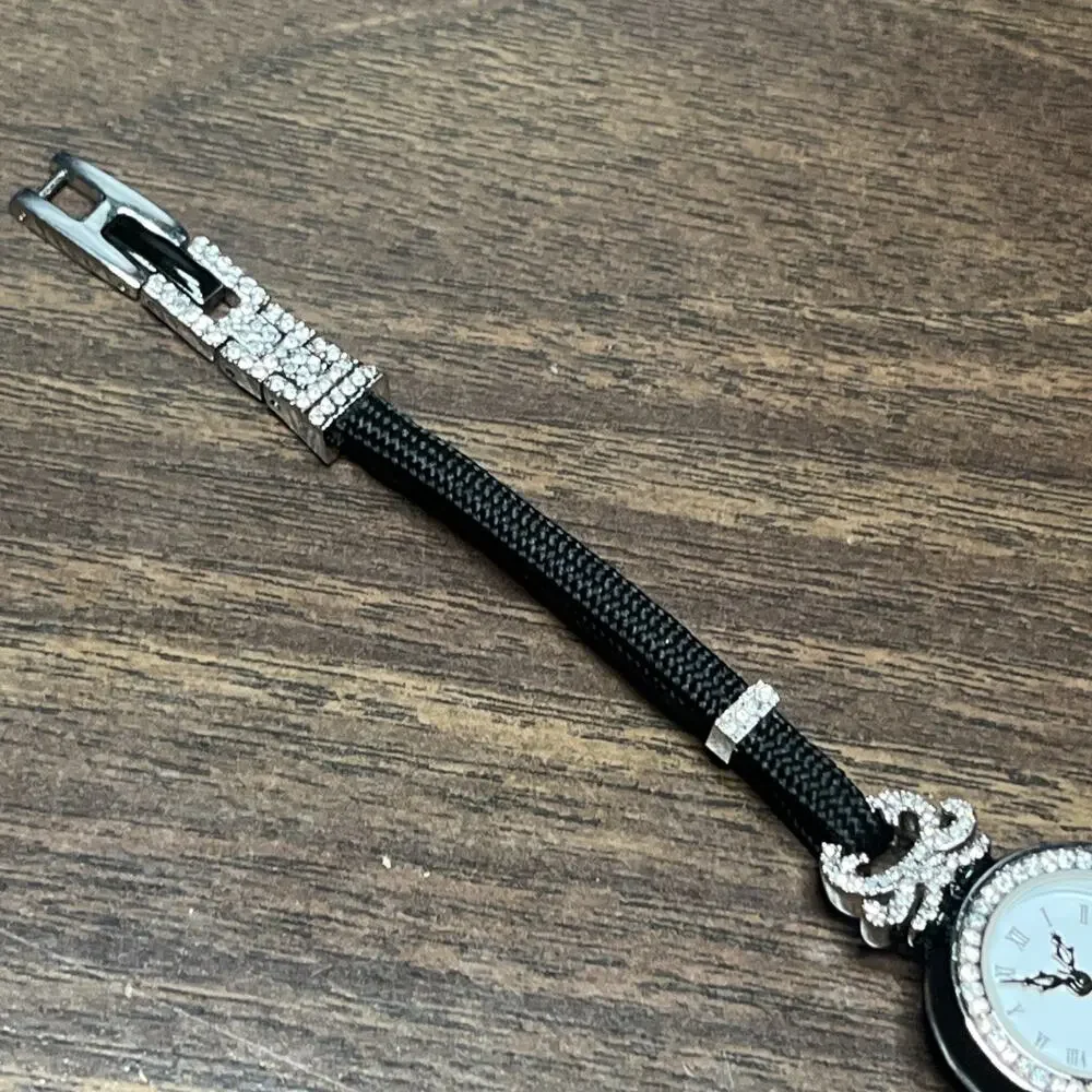 MMA Metropolitan Museum of Art Elegant Woman's Watch, New Battery EUC.